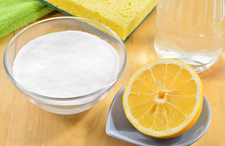 baking soda with lemon juice