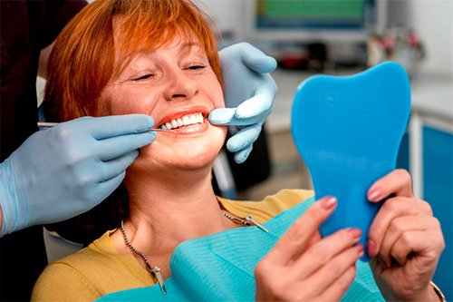 Имплантация поможет вашим зубам снова обрести блеск и эстетику