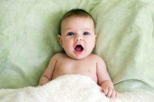 Почему у ребенка в год нет зубов: основные причины позднего прорезывания по мнению Комаровского