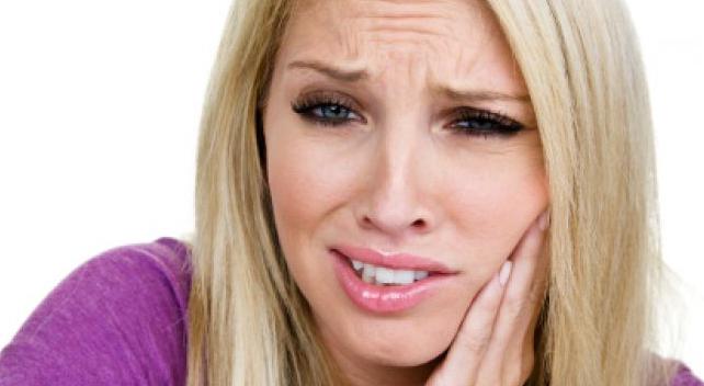 как успокоить зубную боль в домашних условиях 