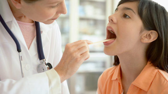 Какой врач лечит язык